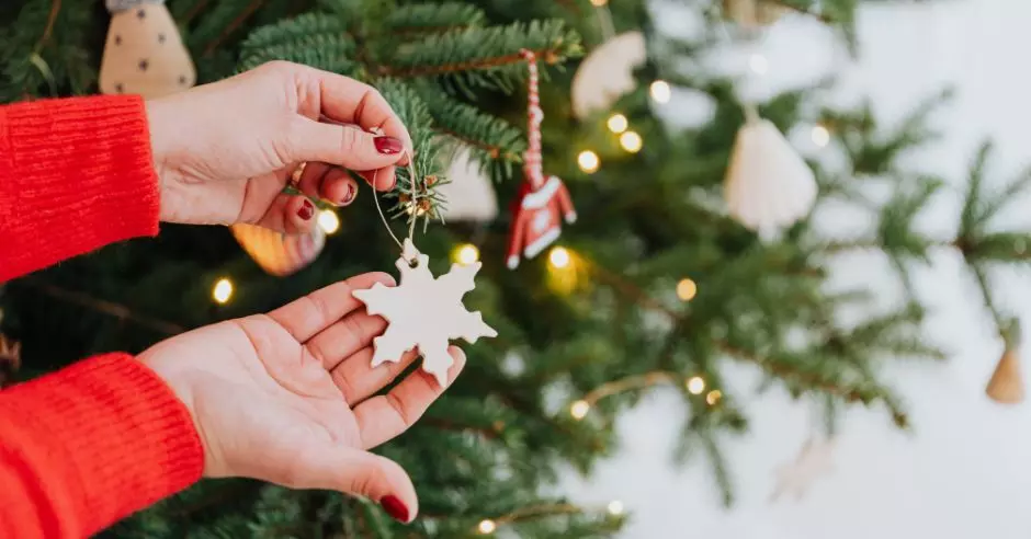 Karácsonyfadíszek fából – te már elkészítetted?
