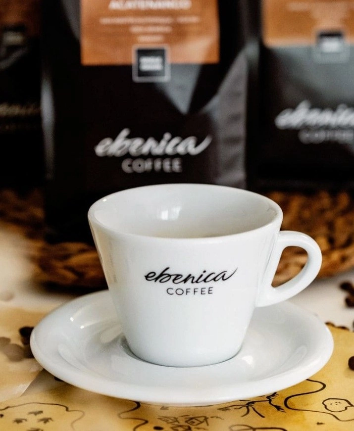 Espresso kávés csészében