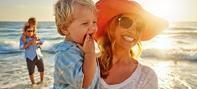 Családi nyaralás a tengerparton